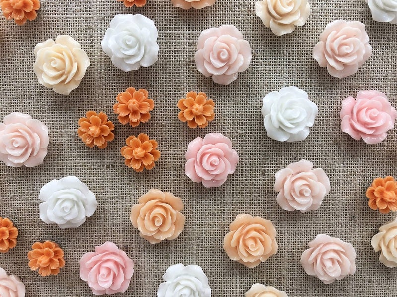 Temoyj Push Pins 24 Pcs,Decorative ThumbTacks for CorkBoard,Feature Wall, Office Organization or Home - Image 1